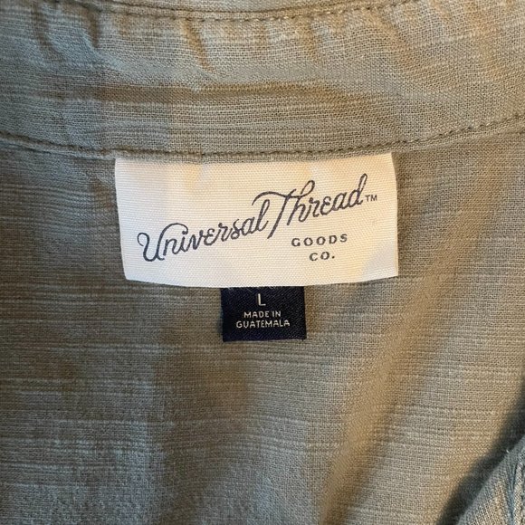 Universal Thread button down collared shirt - Picture 3 of 3